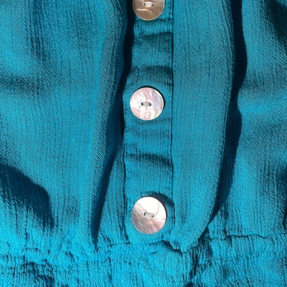 WET SEAL off shoulder crop top $8 PRICE DROP ‼️ - Picture 4 of 9